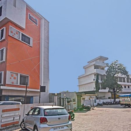Townhouse 700 Hotel Krishna. นาคปุระ ภายนอก รูปภาพ